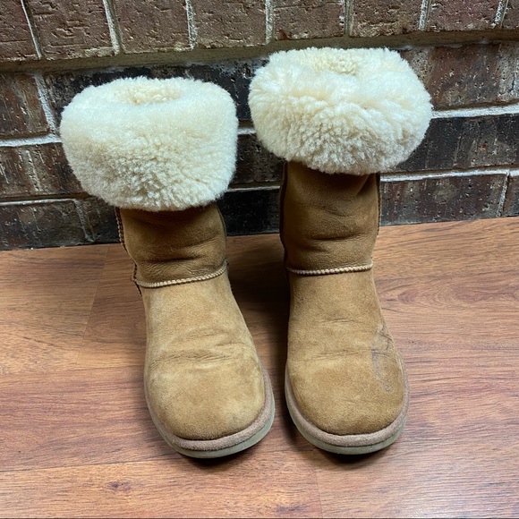 UGG Australia S/N 5815 Leather Genuine Sheepskin Classic Tall Winter Boots   Siz - Picture 6 of 9